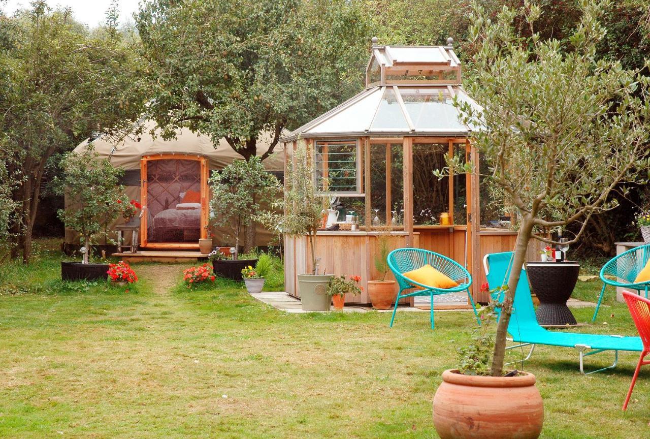 Stamford Meadows Glamping With Private Hot Tubs Hotel Exterior photo