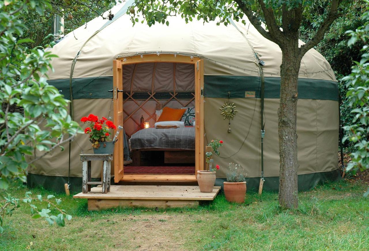 Stamford Meadows Glamping With Private Hot Tubs Hotel Exterior photo