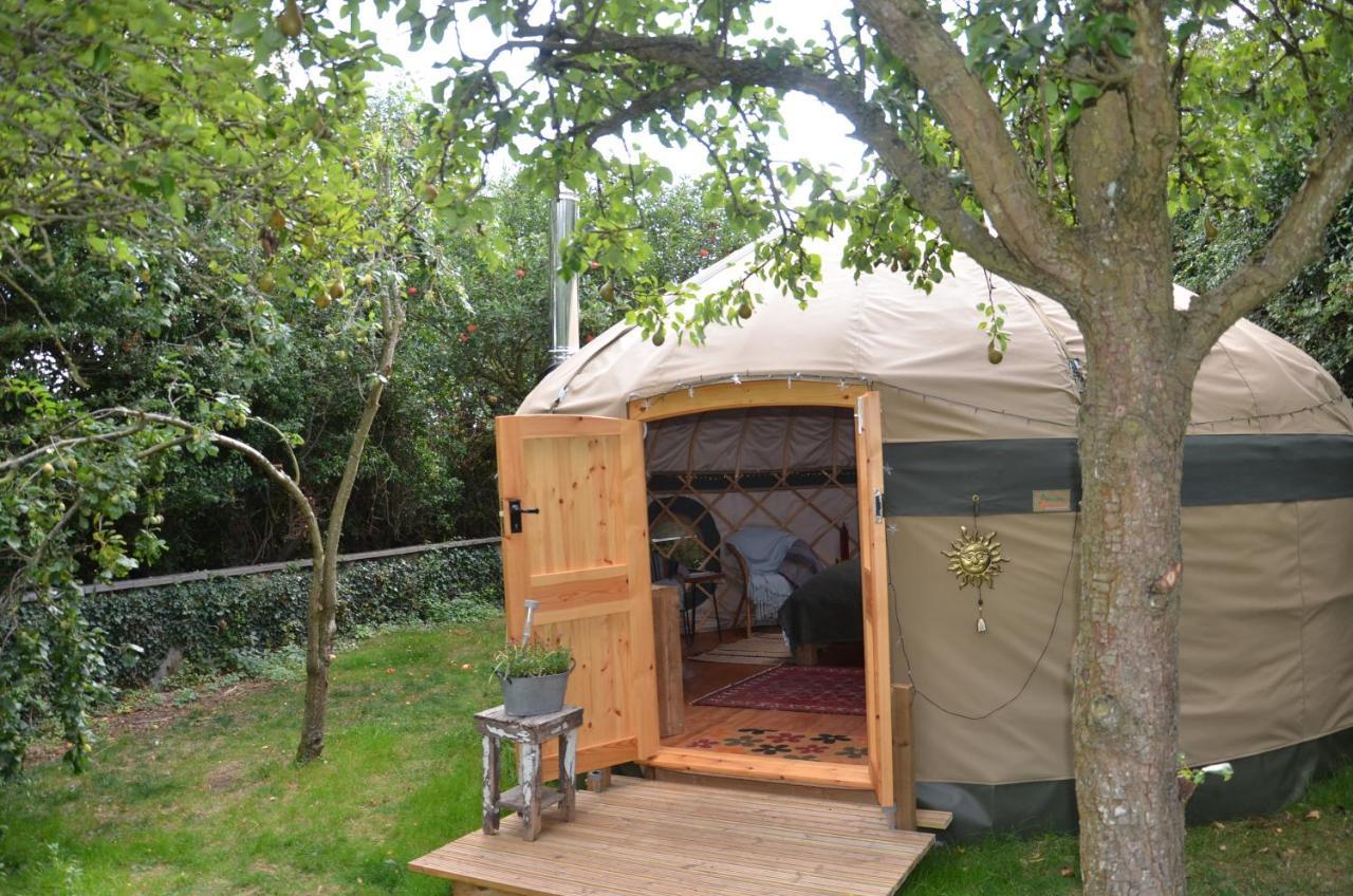 Stamford Meadows Glamping With Private Hot Tubs Hotel Exterior photo