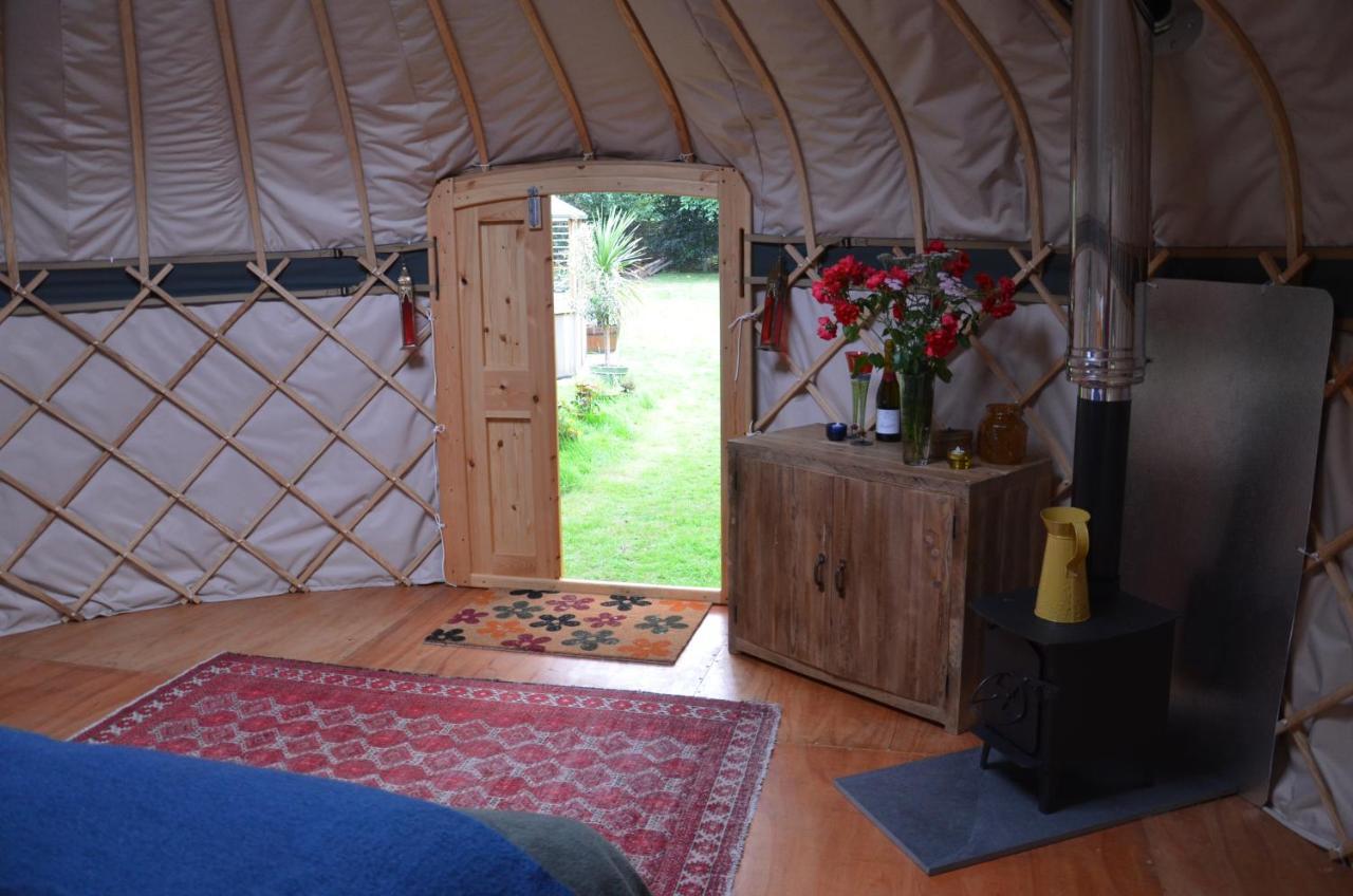 Stamford Meadows Glamping With Private Hot Tubs Hotel Exterior photo