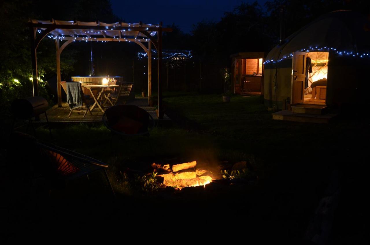 Stamford Meadows Glamping With Private Hot Tubs Hotel Exterior photo