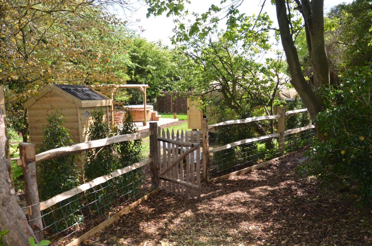 Stamford Meadows Glamping With Private Hot Tubs Hotel Exterior photo