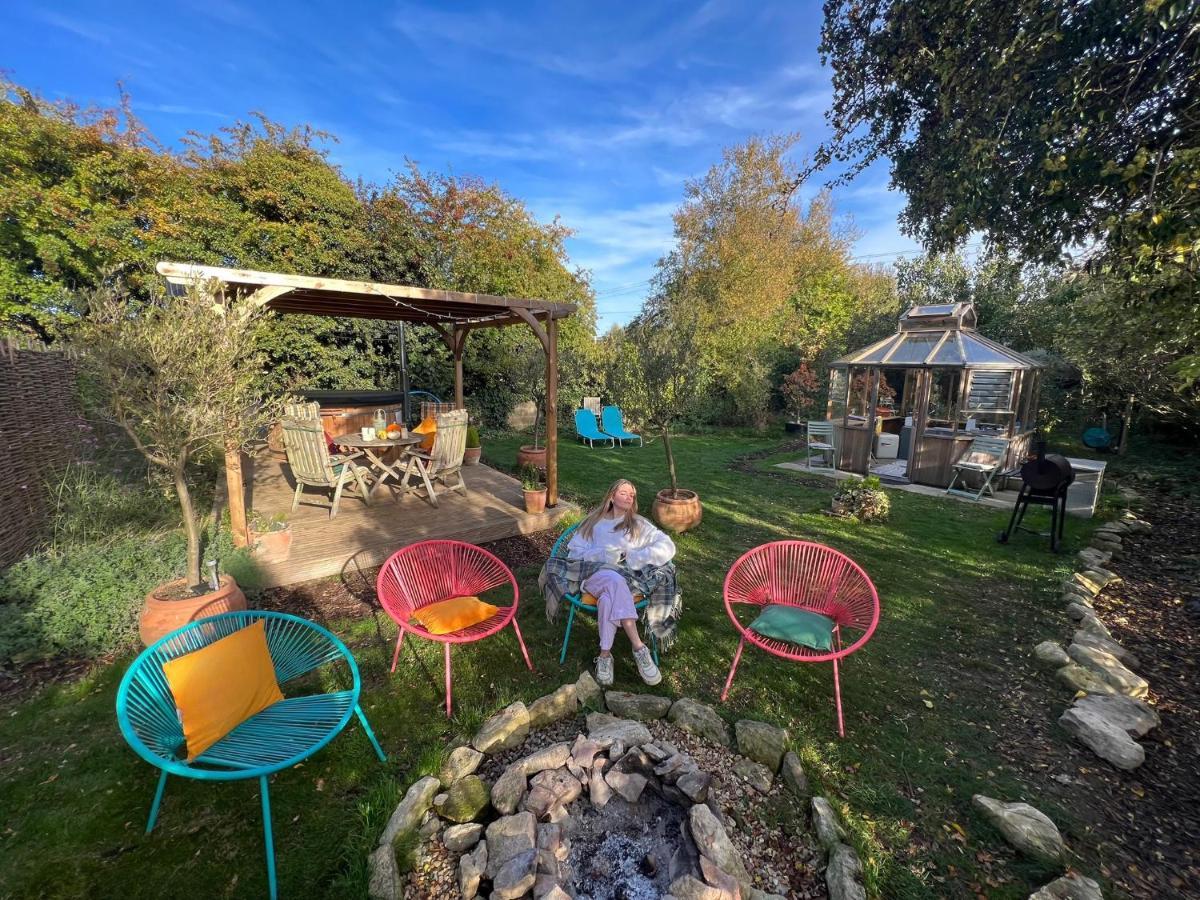 Stamford Meadows Glamping With Private Hot Tubs Hotel Exterior photo